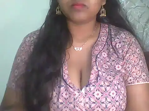 its me Rashmi online show from January 11, 1:18 pm