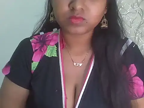 its me Rashmi online show from March 9, 5:00 am