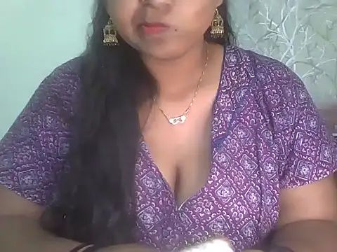 its me Rashmi online show from January 12, 5:09 pm