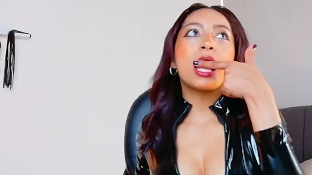 JadeClifford online show from October 8, 8:31 pm