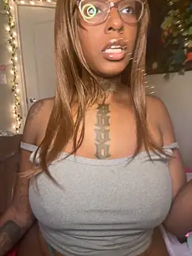 MistiSavannah online show from December 5, 2:48 pm