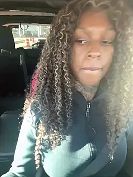 MistiSavannah online show from February 7, 3:09 pm