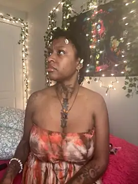 MistiSavannah online show from March 21, 1:15 pm