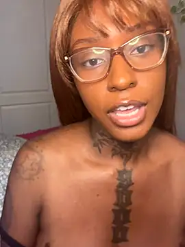 MistiSavannah online show from November 10, 4:23 pm