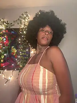 MistiSavannah online show from June 26, 2:06 am