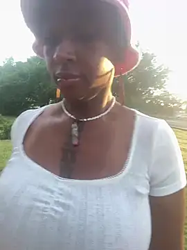 MistiSavannah online show from May 24, 12:16 pm