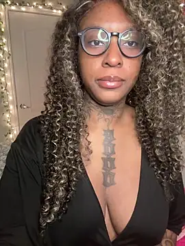 MistiSavannah online show from April 4, 11:06 am