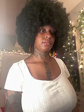 MistiSavannah online show from June 16, 2:22 am