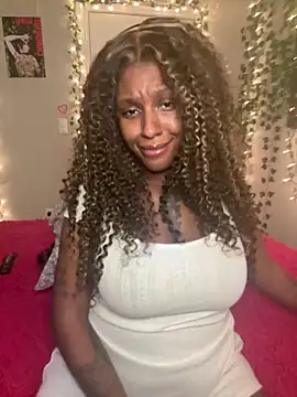 MistiSavannah online show from February 17, 2:09 am