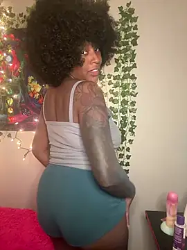MistiSavannah online show from June 25, 2:09 am