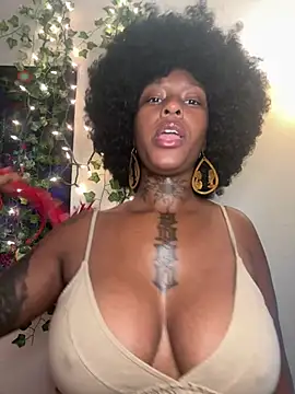 MistiSavannah online show from July 5, 1:07 pm