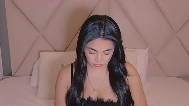CharlotteeBrownn online show from August 4, 3:00 am