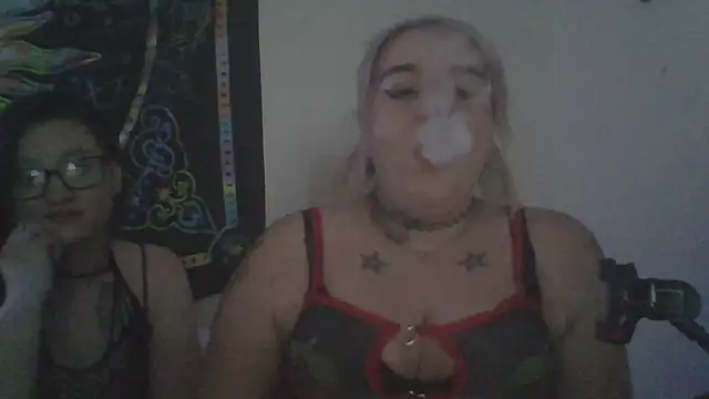 Snapshot of BabyyBATxoxo chatting on January 7, 11:21 pm BabyyBATxoxo online show from January 7, 11:21 pm