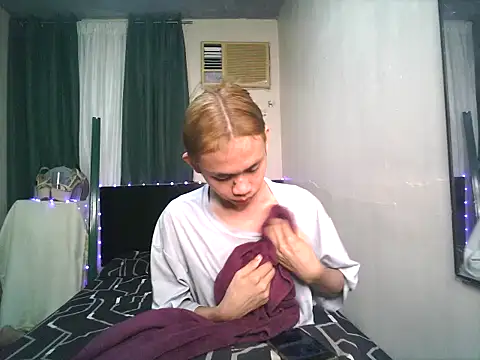 Sweet-shopia online show from October 24, 1:43 pm