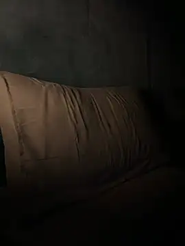 icefun1109 online show from April 6, 7:59 pm