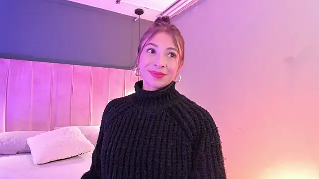 riley bensongh online show from April 5, 2:07 am