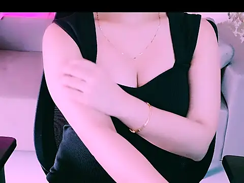 My Rose online show from December 1, 2:51 pm