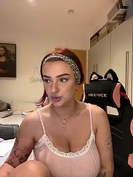 OliviaaFischer online show from April 17, 7:49 pm