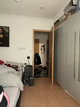 OliviaaFischer online show from April 15, 6:56 pm