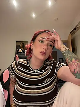 OliviaaFischer online show from June 17, 6:29 pm