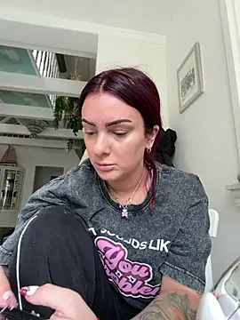 OliviaaFischer online show from April 1, 1:41 pm