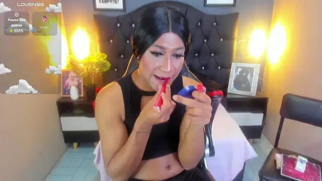 Lucia-Horny24 online show from September 11, 12:49 pm