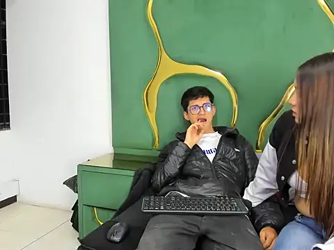 Noa Arez online show from October 7, 5:08 am