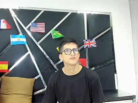 Noa Arez online show from July 4, 6:01 pm
