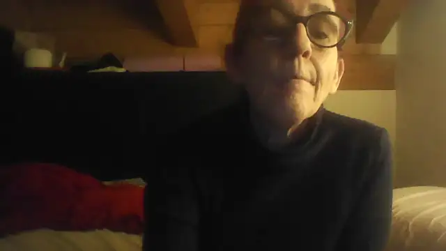 Snapshot of klarissabloum chatting on February 28, 9:20 am klarissabloum online show from February 28, 9:20 am