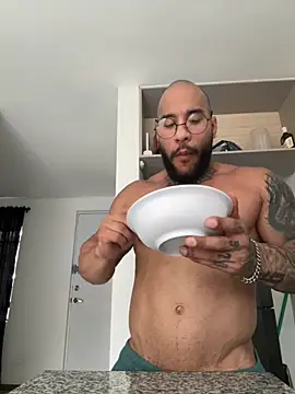 Snapshot of Andrew_Johnnson chatting on October 22, 9:03 pm Andrew Johnnson online show from October 22, 9:03 pm