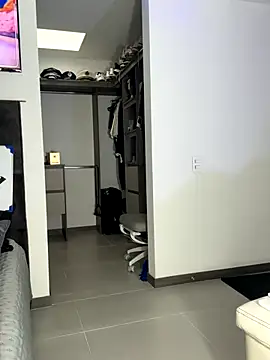 Snapshot of Andrew_Johnnson chatting on November 28, 7:25 pm Andrew Johnnson online show from November 28, 7:25 pm