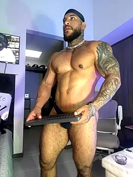 Snapshot of Andrew_Johnnson chatting on December 2, 7:04 pm Andrew Johnnson online show from December 2, 7:04 pm