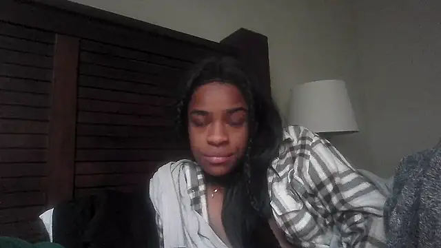 Marlowlovee online show from January 6, 4:22 pm