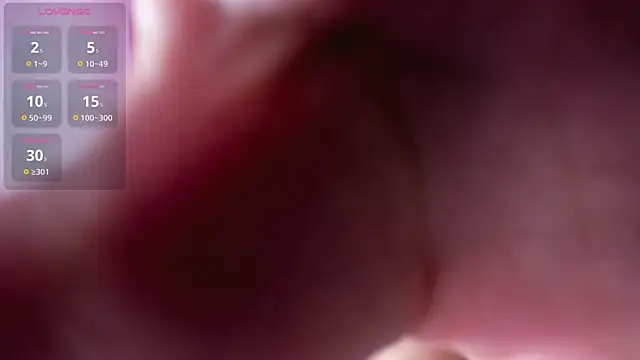 Snapshot of _laaura_ chatting on September 10, 5:12 pm laaura online show from September 10, 5:12 pm