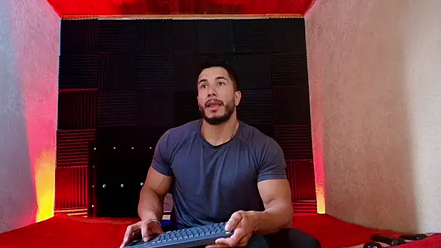 Snapshot of ZaneMaveric chatting on July 1, 1:22 pm ZaneMaveric online show from July 1, 1:22 pm