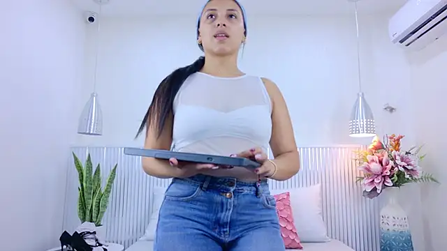Lexxi gb online show from May 14, 8:28 pm