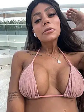 Sarajames online show from November 28, 6:19 pm