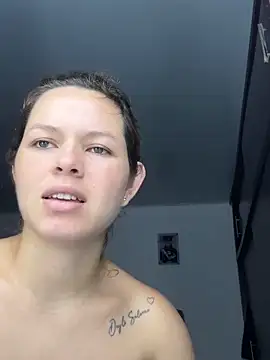 miacarrot online show from March 25, 3:22 pm