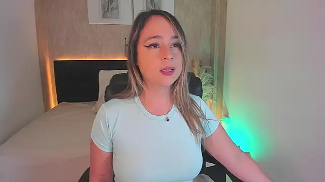 Snapshot of jessica_hotxxx chatting on November 20, 3:23 pm jessica hotxxx online show from November 20, 3:23 pm