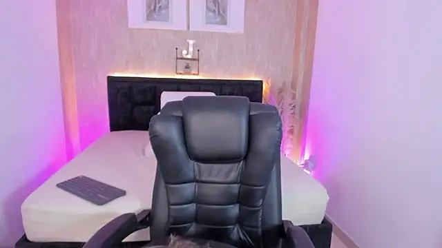 jessica hotxxx online show from March 12, 3:49 pm