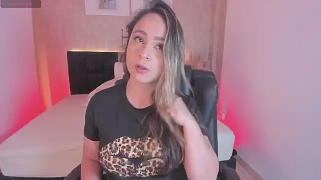 Snapshot of jessica_hotxxx chatting on November 5, 3:04 pm jessica hotxxx online show from November 5, 3:04 pm