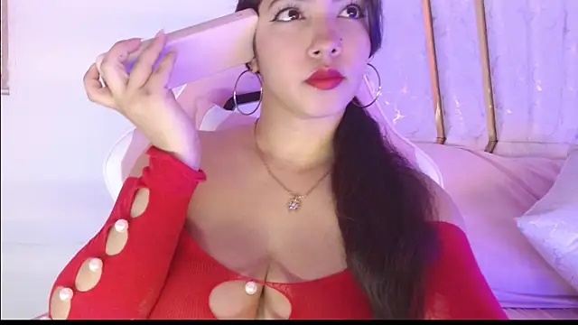 lori sweett online show from December 1, 10:10 pm