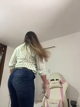 emma hot2006 online show from November 14, 5:05 pm