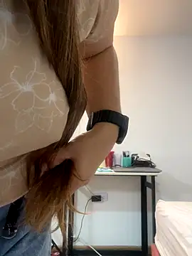 emma hot2006 online show from October 22, 4:28 pm