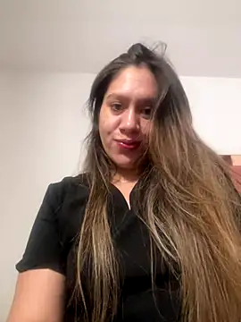 emma hot2006 online show from November 15, 5:39 pm