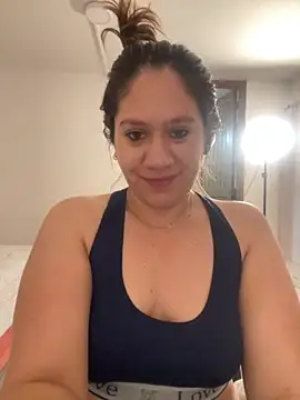 emma hot2006 online show from November 24, 5:46 pm