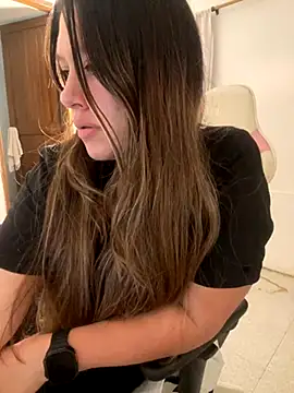 emma hot2006 online show from November 27, 5:46 pm