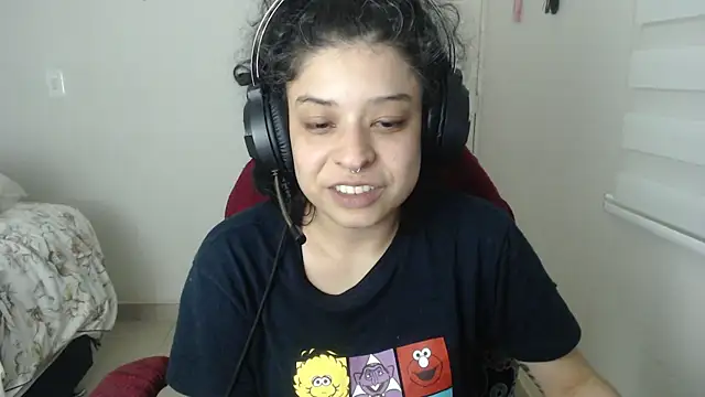 Snapshot of miss_carmila1 chatting on November 8, 1:20 am miss carmila1 online show from November 8, 1:20 am