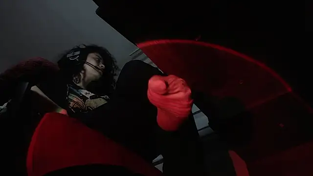 Snapshot of miss_carmila1 chatting on December 4, 10:53 pm miss carmila1 online show from December 4, 10:53 pm