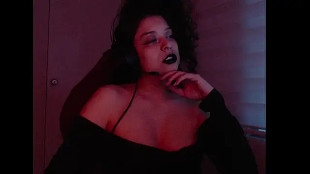 Snapshot of miss_carmila1 chatting on October 6, 10:54 pm miss carmila1 online show from October 6, 10:54 pm